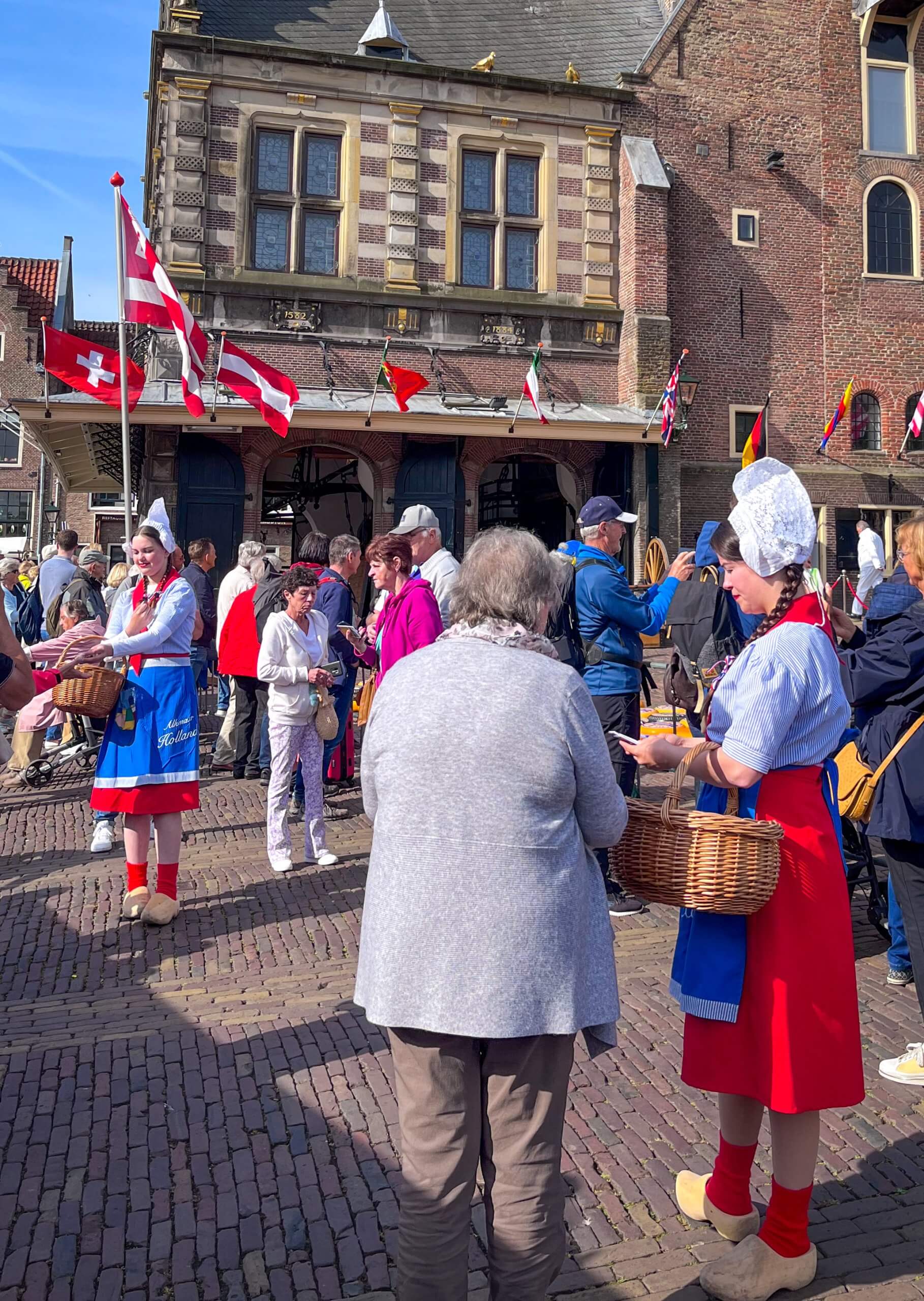 Alkmaar kaasmeisjes kaasmarkt