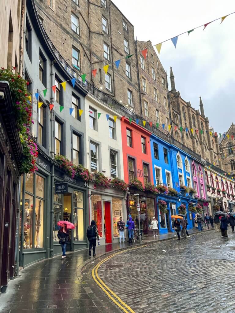 Edinburgh Victoria Street regen