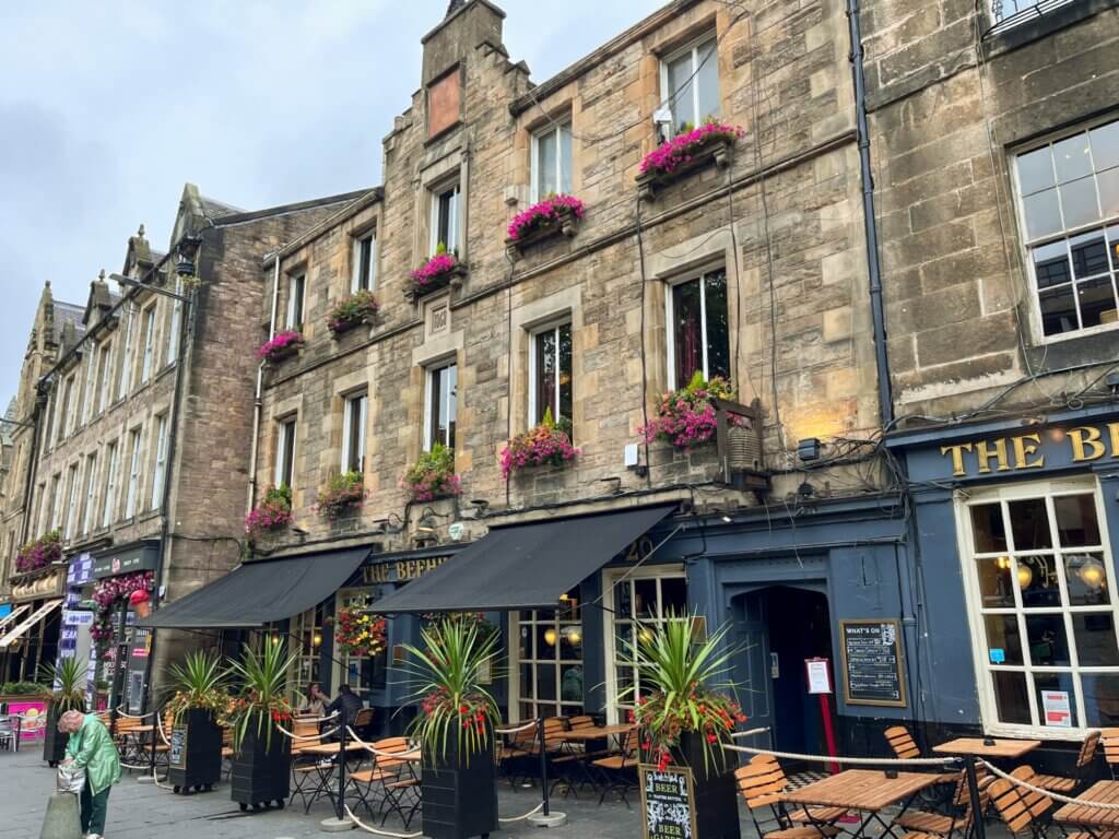 Edinburgh pub