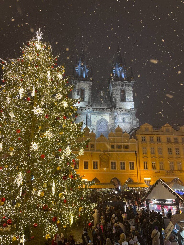 Praag kerstmarkt Oude Stadsplein