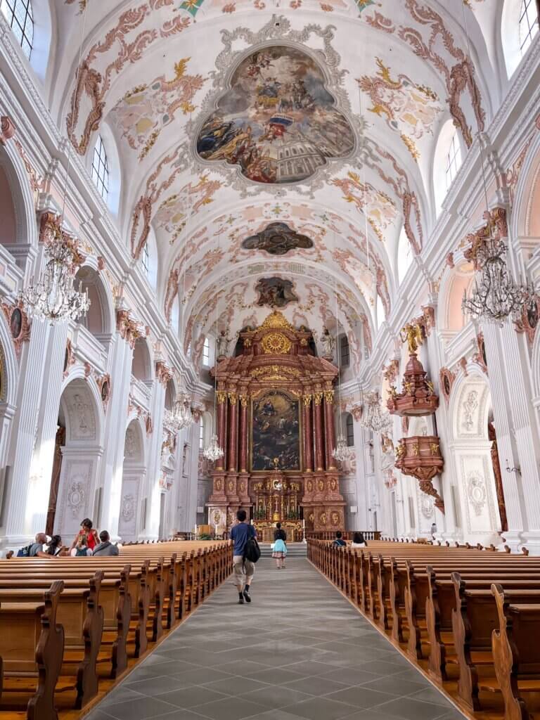 Interrail Luzern Jesuitenkirche