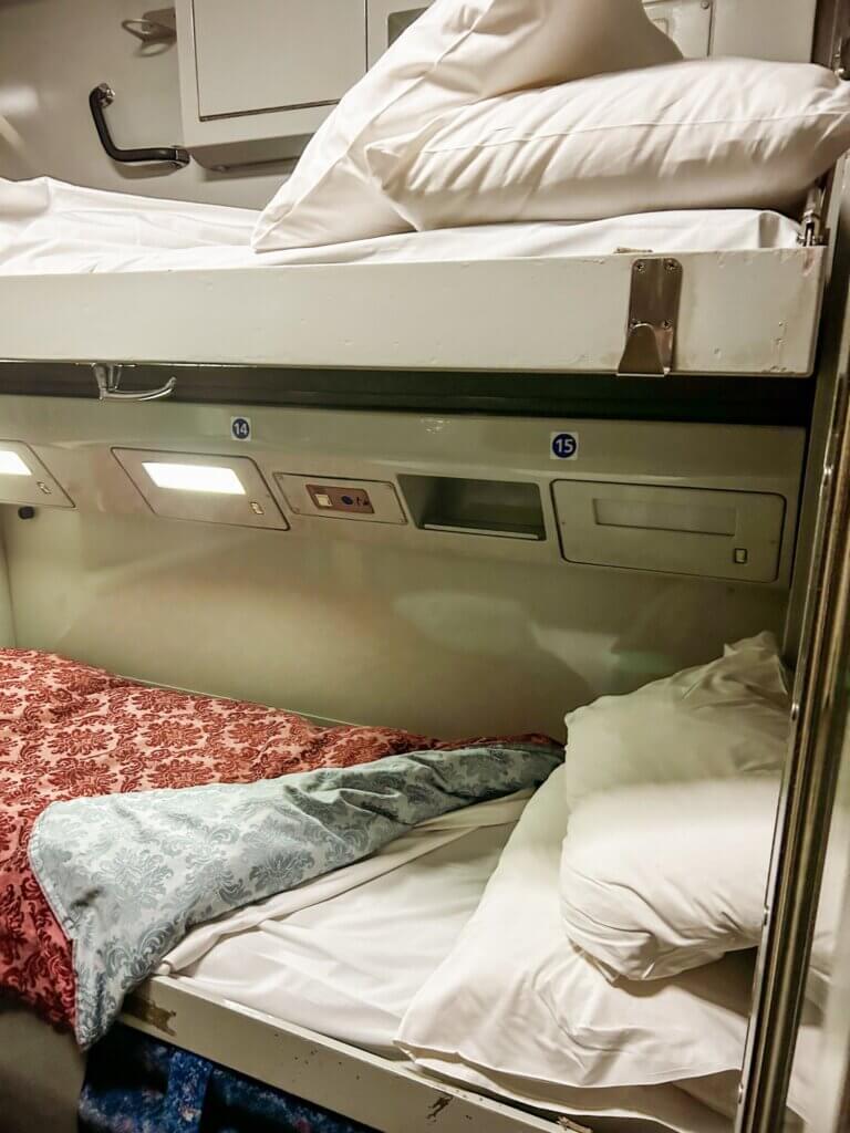 Melbourne-Sydney slaaptrein bed